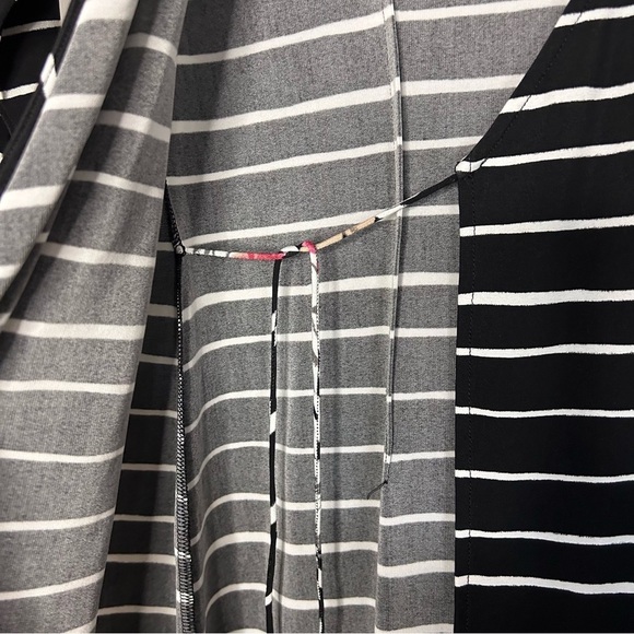 Pink BCBGMaxazria Wrap Dress Black and White Stripe Floral Party Dress Size: S - Picture 8 of 9